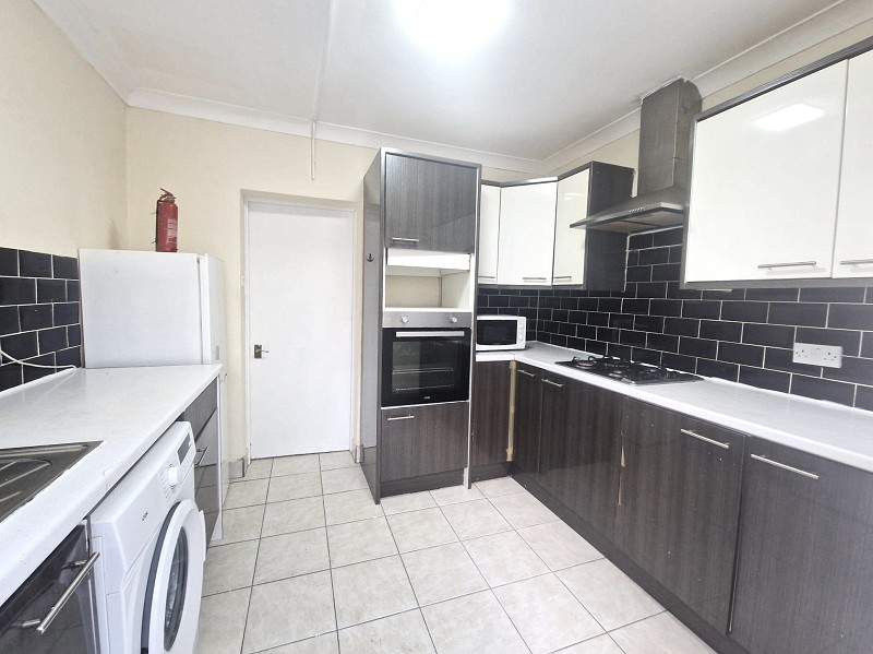Dunton Road, Romford, Essex. RM1 4AD