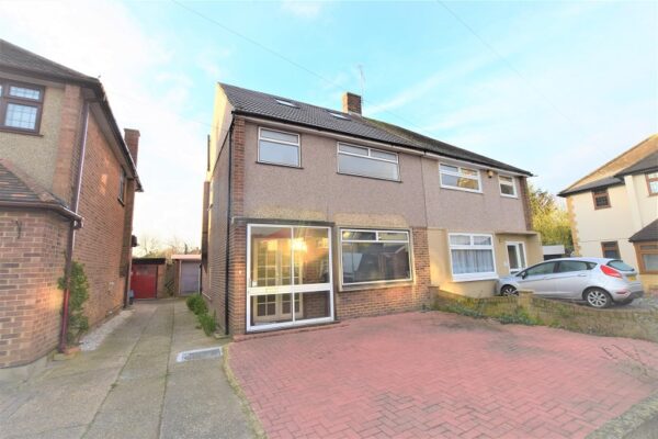 Freshwell Avenue, Chadwell Heath RM6 5DR