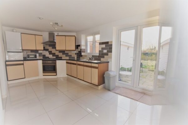 Freshwell Avenue, Chadwell Heath RM6 5DR
