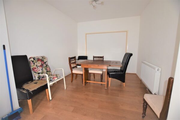 Freshwell Avenue, Chadwell Heath RM6 5DR