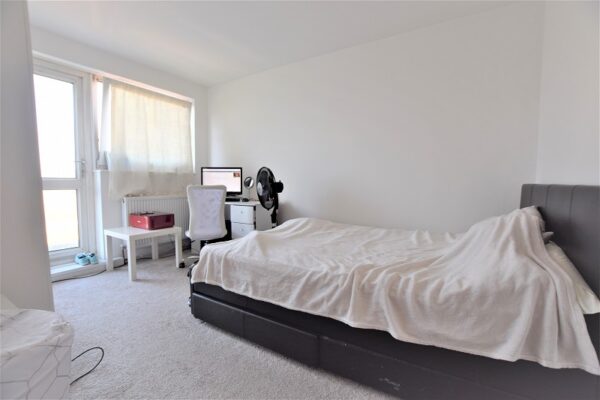 Berwick Road, London, Greater London. E16 3DS
