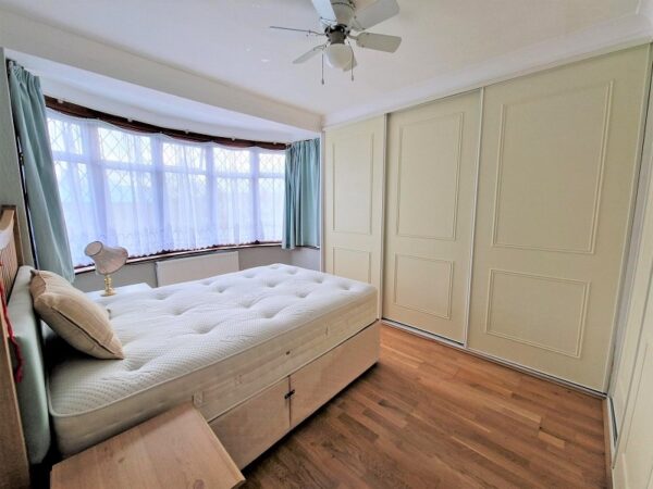 Fairlop Road, Barkingside IG6 2EN