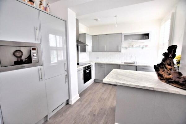 Aldersbrook Road, Wanstead E12 5HH