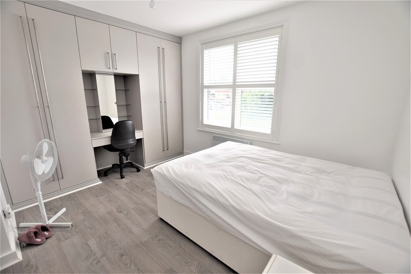 Aldersbrook Road, Wanstead E12 5HH