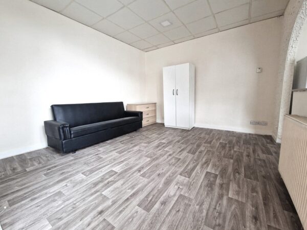 Cranbrook Road, Ilford IG1 4UG