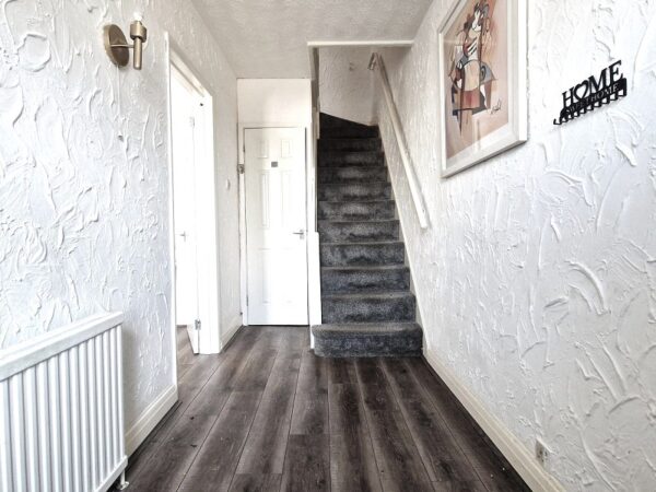 South End Road, Hornchurch RM12 5UB