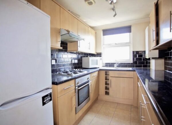 High Street, Barkingside IG6 2AR