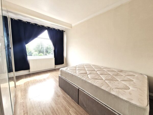 Sandringham Gardens, Barkingside IG6 1NT
