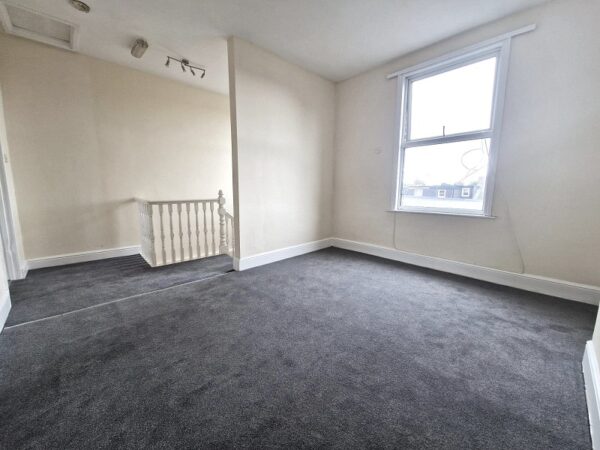 Lea Bridge Road, Leyton E10 7DY