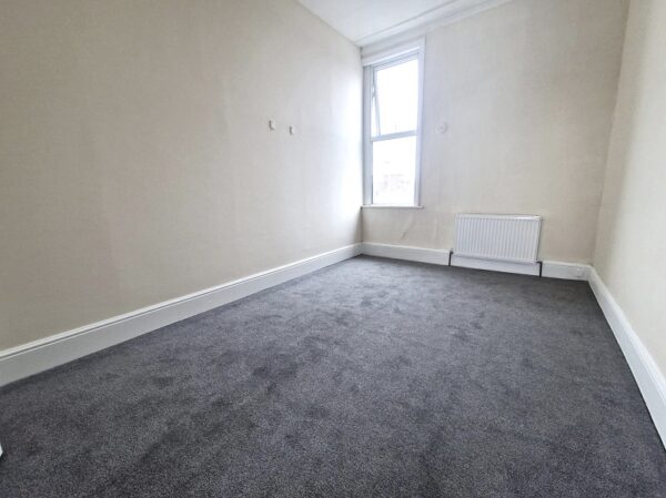 Lea Bridge Road, Leyton E10 7DY