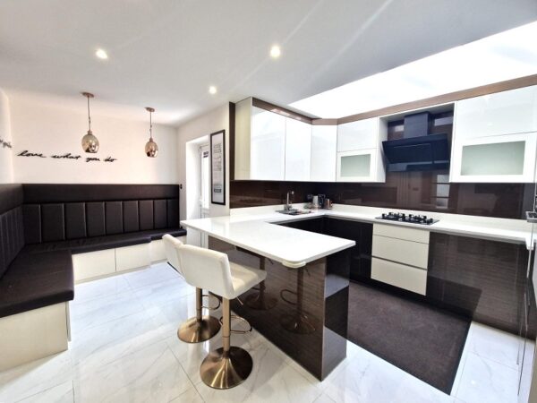 Craven Gardens, Barkingside IG6 1PG