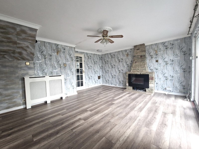 Mayflower Close, South Ockendon, Essex. RM15 6HZ