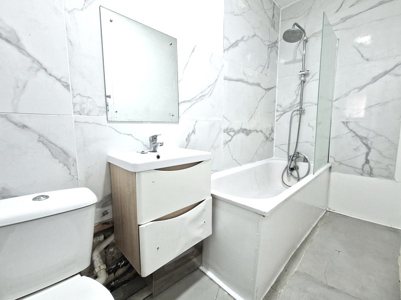 High Road Leyton, London E10 6RF