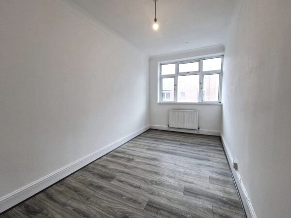 High Road Leyton, London E10 6RF