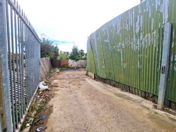 Clayhall Avenue, Ilford IG5 0NY