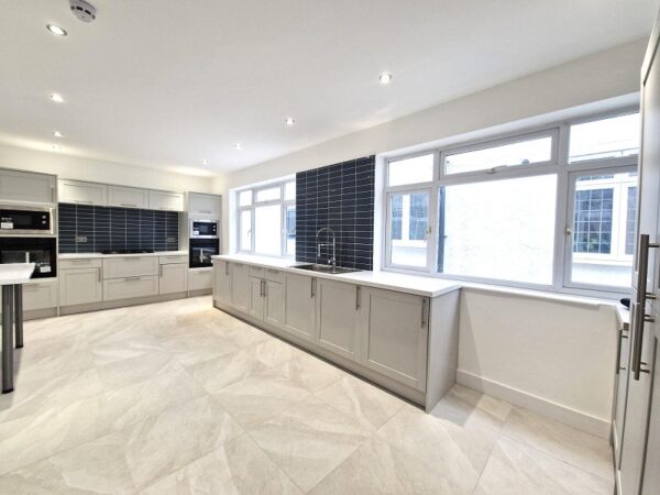 Ewellhurst Road, Clayhall IG5 0PD