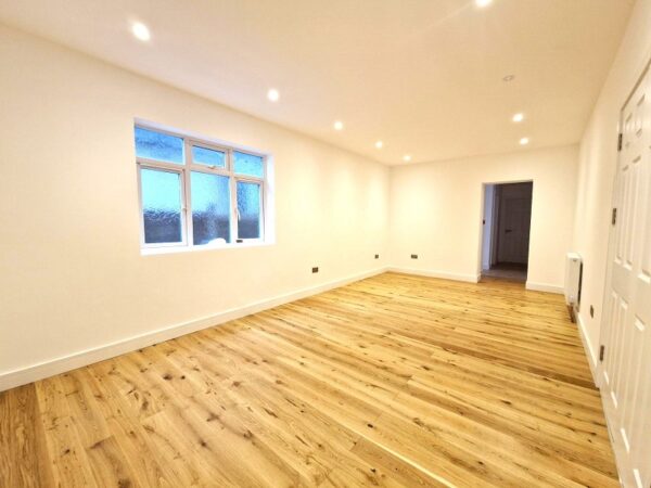 Ewellhurst Road, Clayhall IG5 0PD