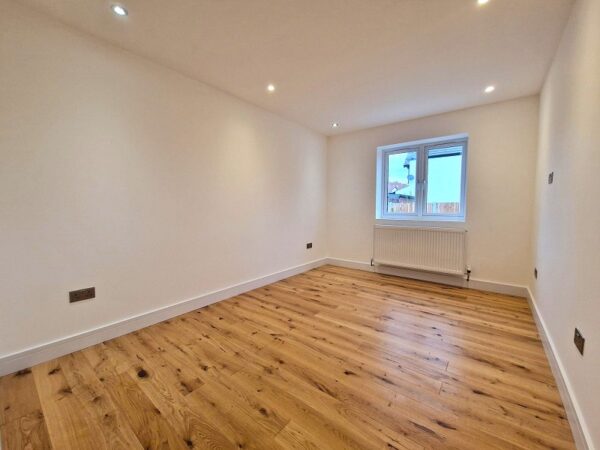 Ewellhurst Road, Clayhall IG5 0PD