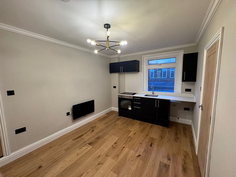 Old Church Road, Chingford E4 6ST