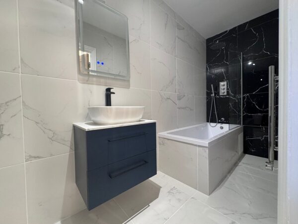 Old Church Road, Chingford E4 6ST