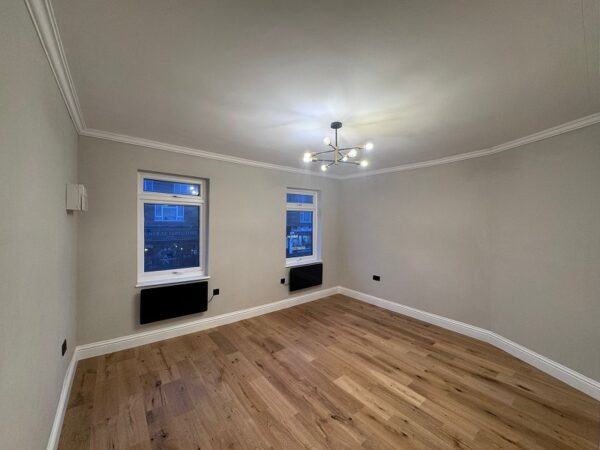 Old Church Road, Chingford E4 6ST