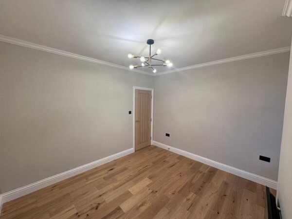 Old Church Road, Chingford E4 6ST