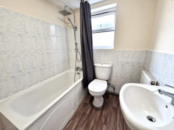 Lea Bridge Road, London, Greater London. E10 7DY