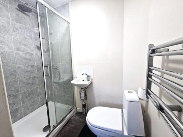 Tiptree Crescent, Clayhall IG5 0ST