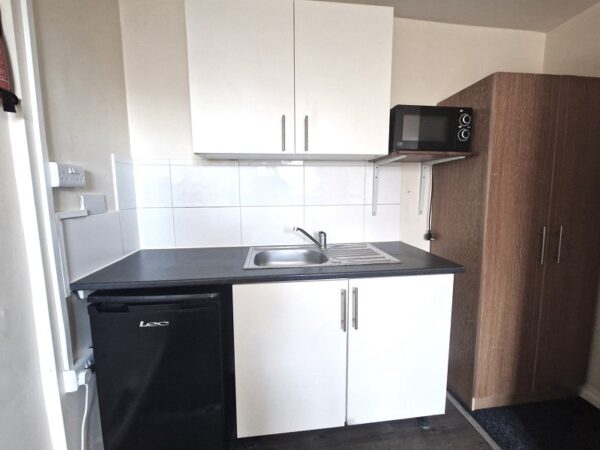 Tiptree Crescent, Ilford, Essex. IG5 0ST