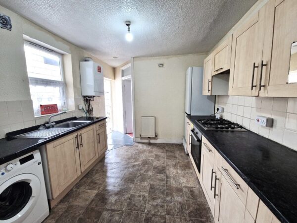 Meanley Road, Manor Park E12 6AP