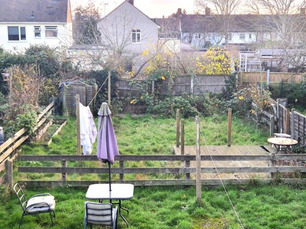 Burrow Road, Chigwell IG7 4HE