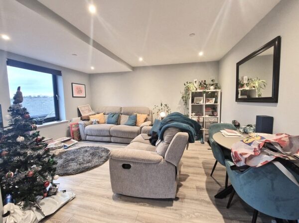 High Street, Walthamstow, London E17 7BH