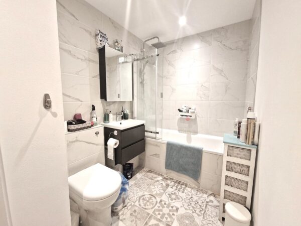 High Street, Walthamstow, London E17 7BH