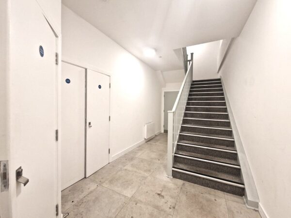 High Street, Walthamstow, London E17 7BH