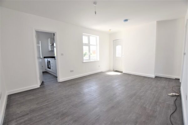 Fencepiece Road, Barkingside IG6 2JX