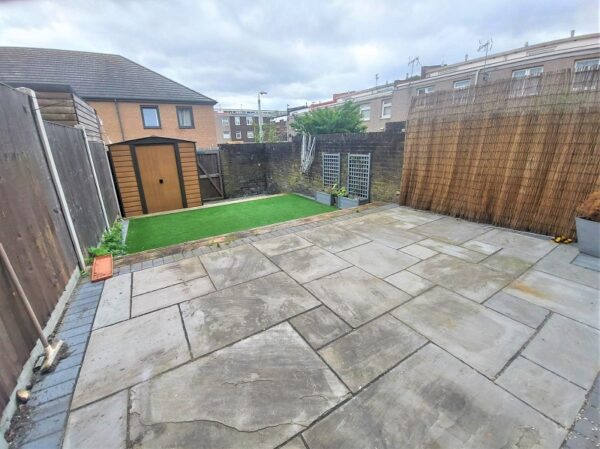 Chatteris Avenue, Romford RM3 8EL