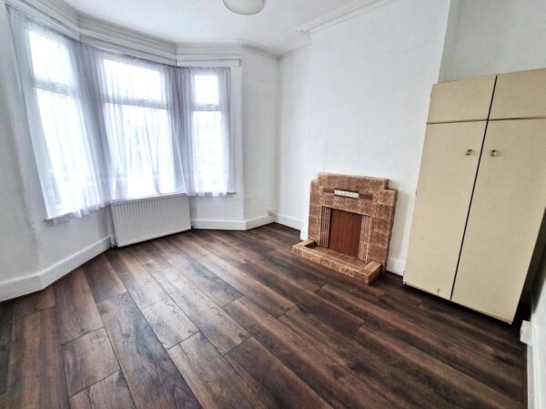 Eltisley Road, Ilford IG1 2EP