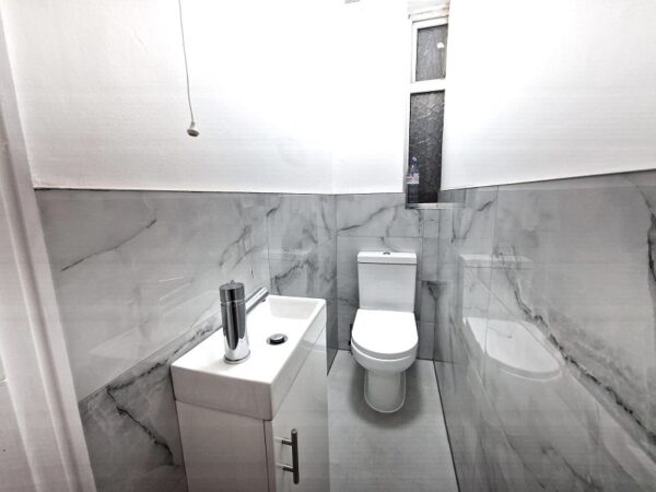 Marlands Road, Clayhall IG5 0JJ