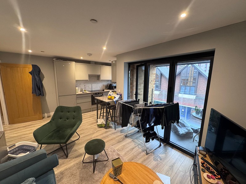 High Street, London, Greater London. E17 7BH