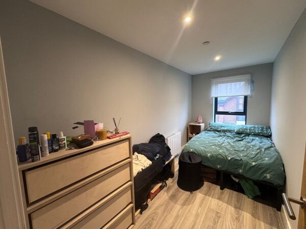 High Street, London, Greater London. E17 7BH