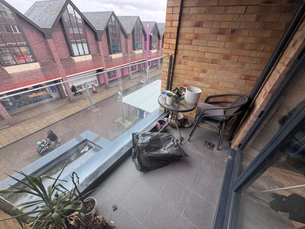 High Street, London, Greater London. E17 7BH