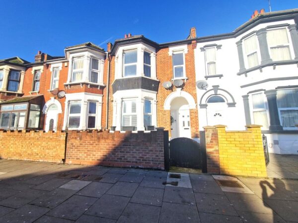 Romford Road, Manor Park E12 5JY