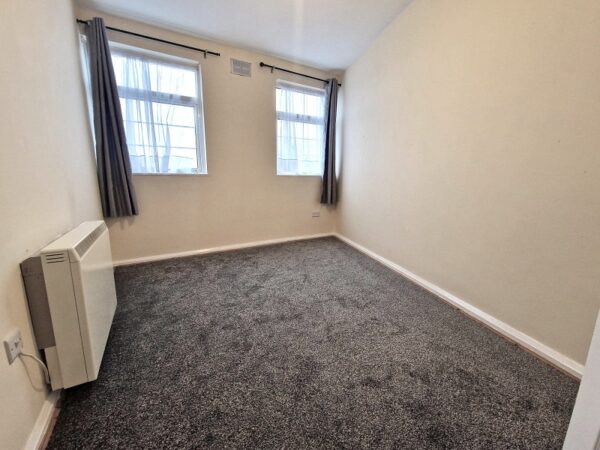 State Mansions, High Street, Barkingside IG6 2EZ