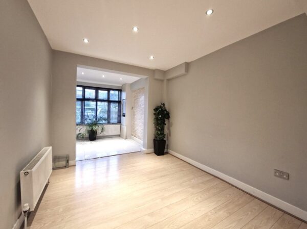 Baron Gardens, Ilford, Essex. IG6 1NX