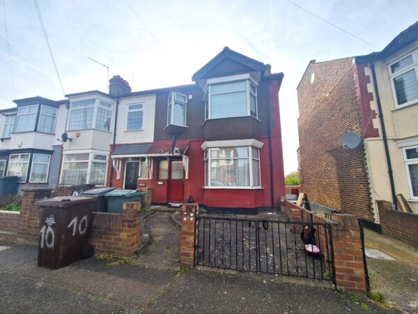 Bridge End, Walthamstow E17 4ES