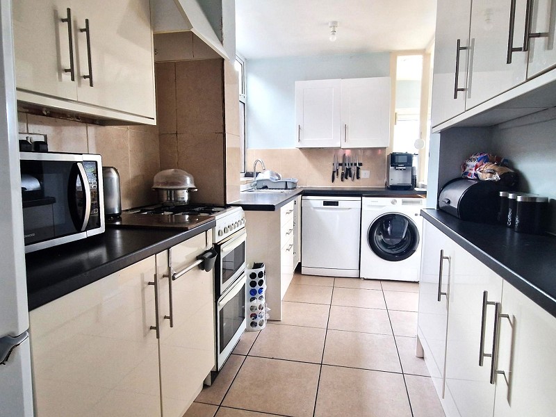 Bridge End, Walthamstow E17 4ES