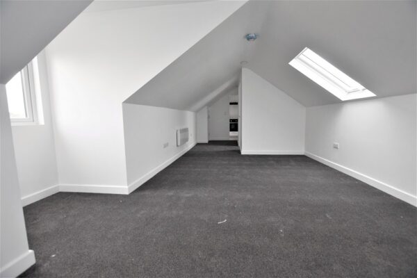 Fencepiece Road, Barkingside IG6 2JX