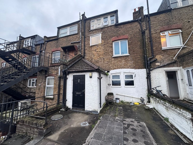 George Lane, London, Greater London. E18 1AN