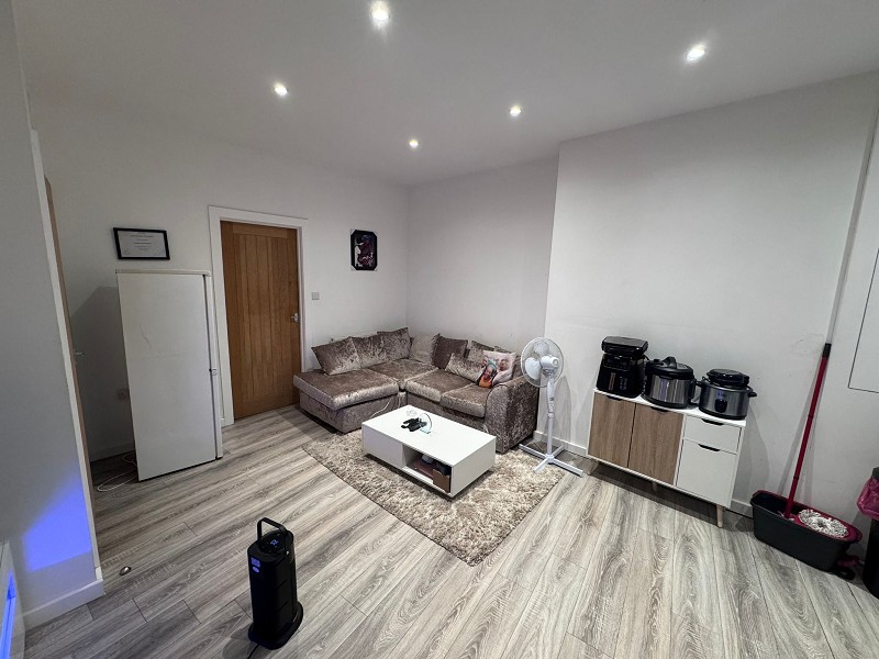 George Lane, London, Greater London. E18 1AN