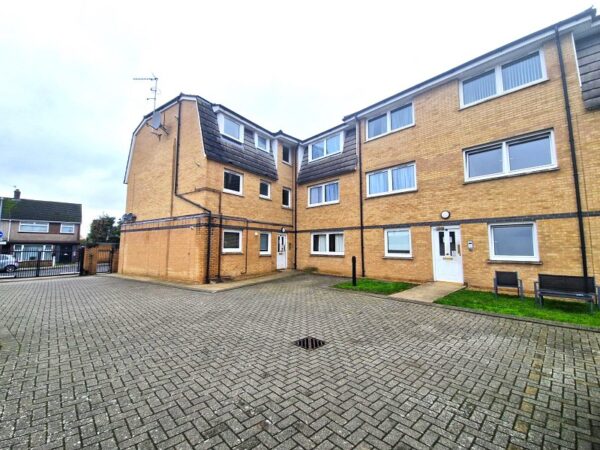 Leinster Court, New North Road, Hainault IG6 3EL